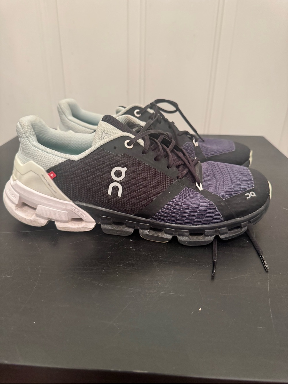 On Cloud Cloudflyer 2.0 Black White Mint Green Running Sneakers Womens 10.5
